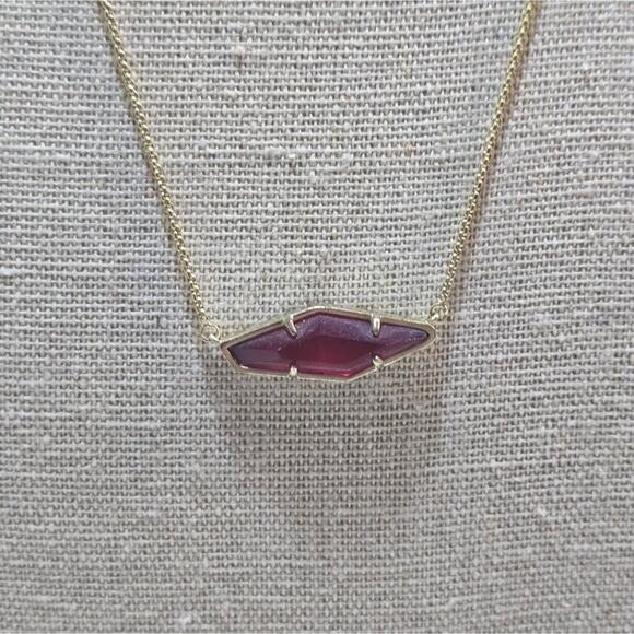 Kendra Scott Beth Adjustable Necklace in Burgundy Illusion Red berry Gold - Picture 8 of 8